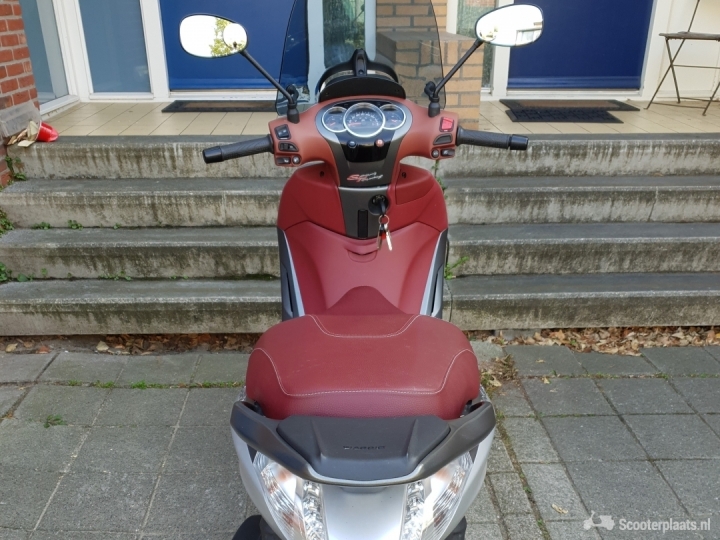 Piaggio Beverly Sport Touring beige